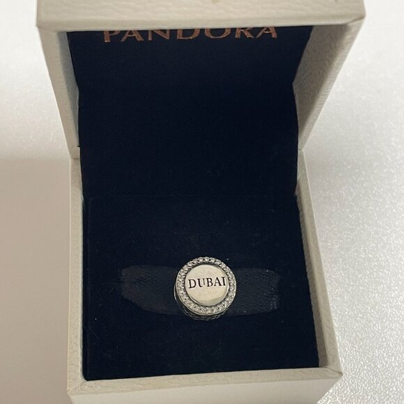 Pandora Dubai Exclusive Charm Bead - Picture 4 of 5